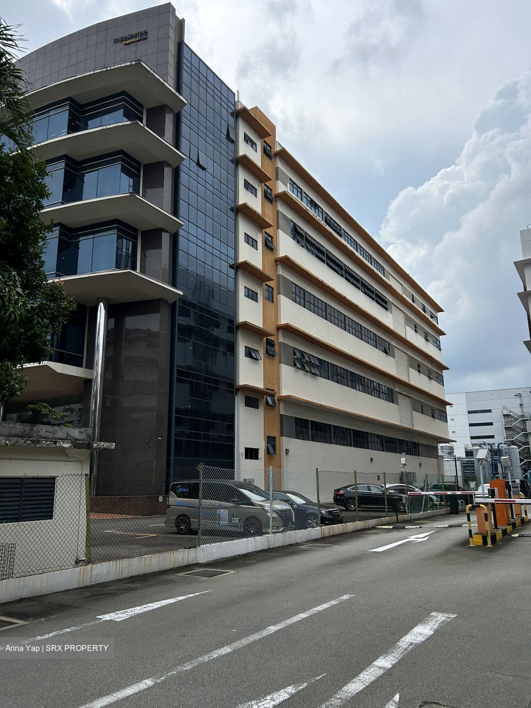 Ban Teck Han Building (D19), Office #563257401